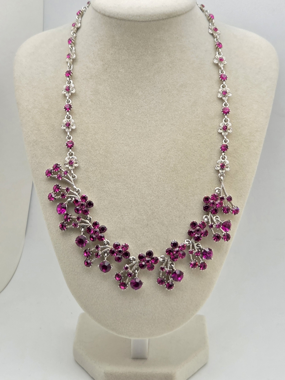 VCLM Vintage Style Fuchsia Pink Rhinestone Floral Bib Necklace Silver Tone 17"